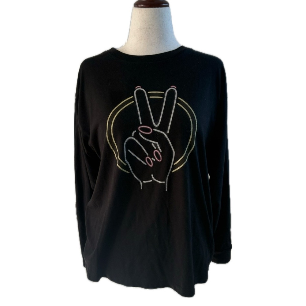 BP |Black Long Sleeve Peace Sign Shirt | Large | Very Good Condition